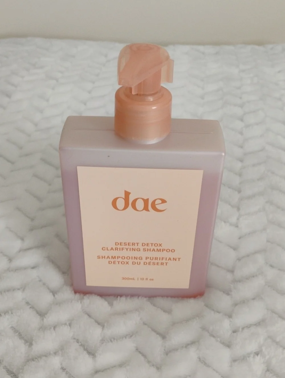 Brand New American Eagle Outfitters Dae Desert Detox Clarifying Shampoo - Peach